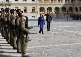 La ministra de Defensa preside un homenaje a los caídos en Toledo: «Ucrania merece una paz justa»