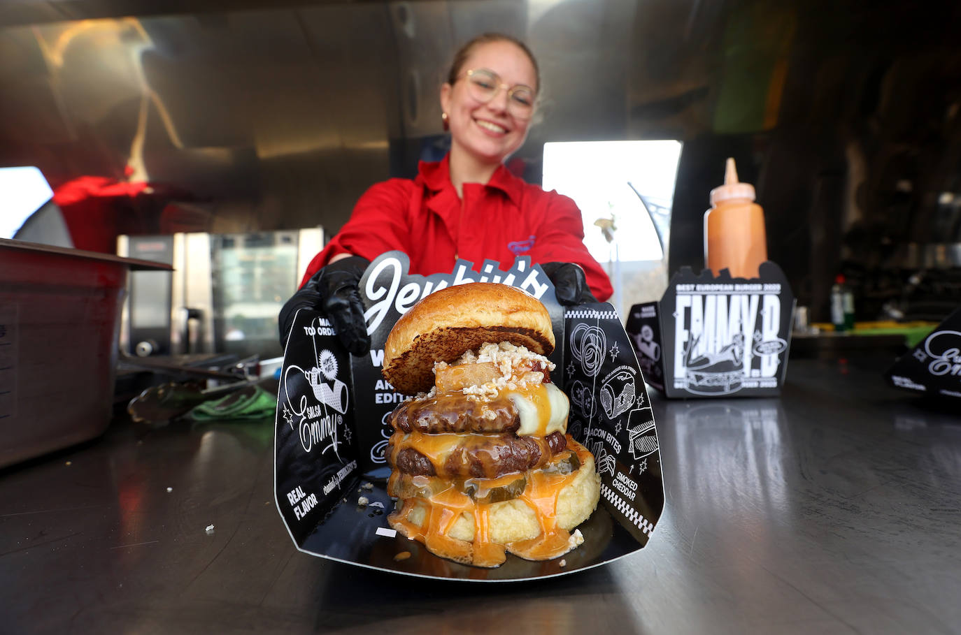 La multitudinaria Champions Burger en Córdoba, en imágenes
