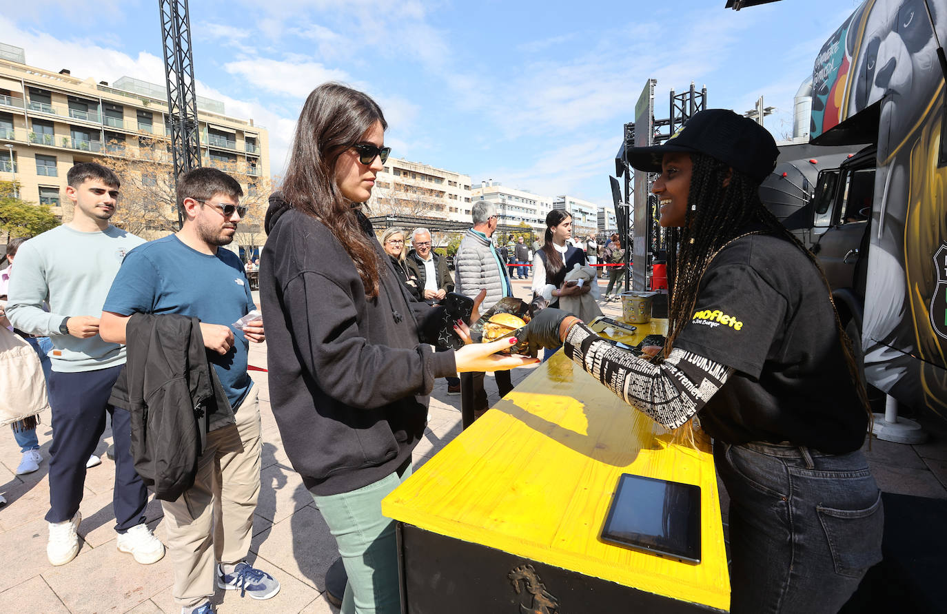 La multitudinaria Champions Burger en Córdoba, en imágenes