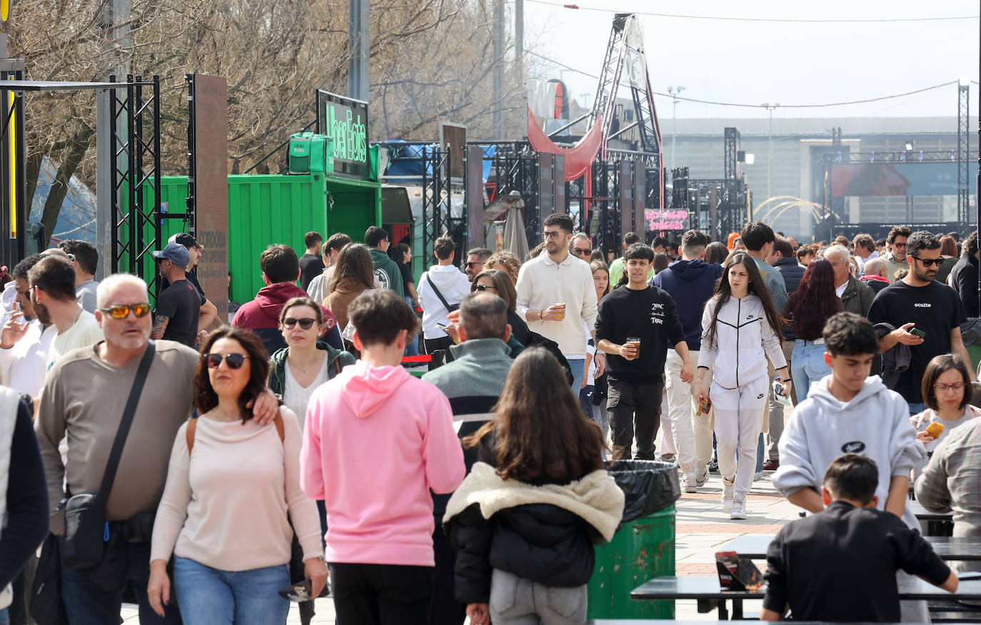 La multitudinaria Champions Burger en Córdoba, en imágenes