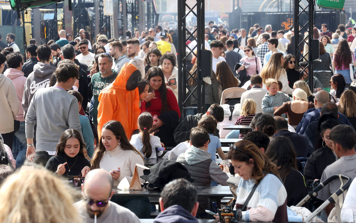 La multitudinaria Champions Burger en Córdoba, en imágenes