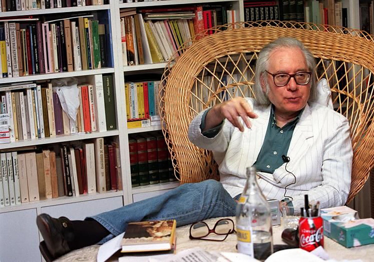 Francisco Umbral en su 'dacha' de Majadahonda