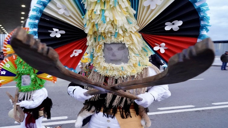 Los antruejos vuelven a las calles de León por Carnaval