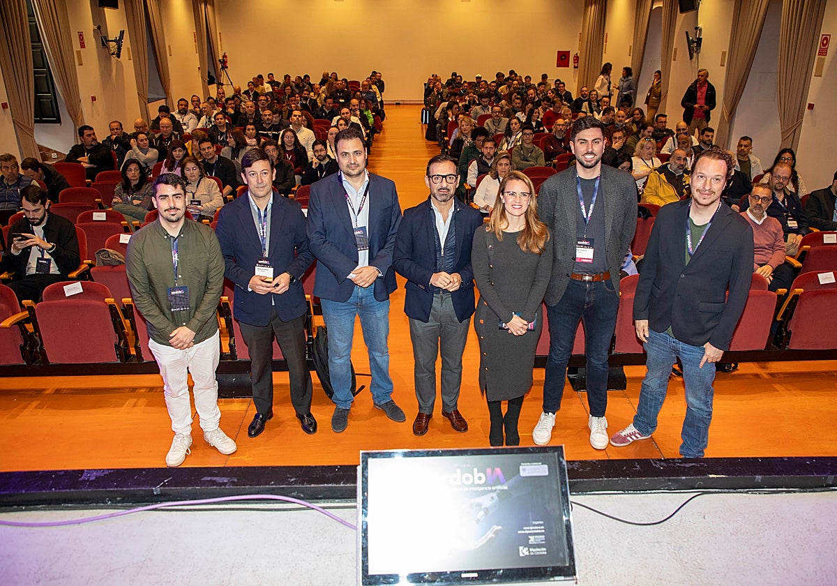 Ponentes y autoridades en el foro de Inteligencia Artificial de la Diputación de Córdoba