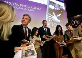 La revista 'Pasión en Córdoba' estrena la Cuaresma con el rito de adentrarse en el mundo cofrade