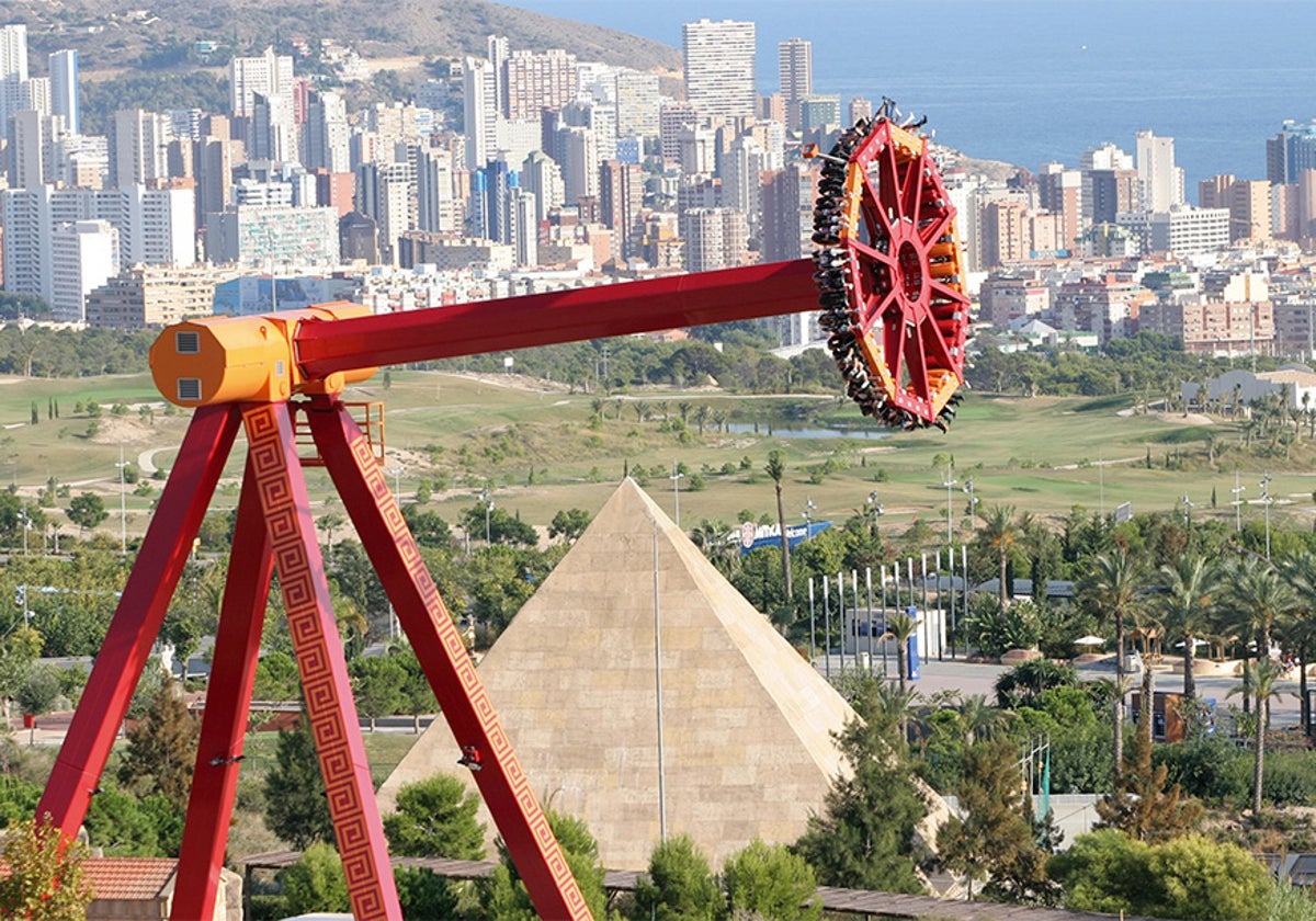 Instalaciones del parque temático Terra Mítica de Benidorm