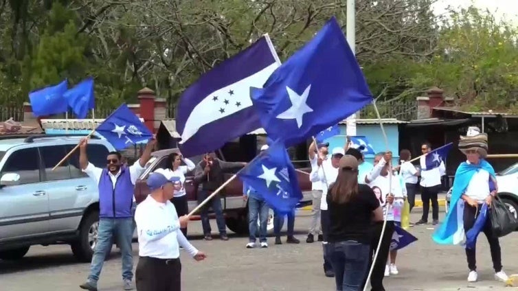 Esposa de Hernández entre las tres mujeres que buscan candidatura presidencial en Honduras