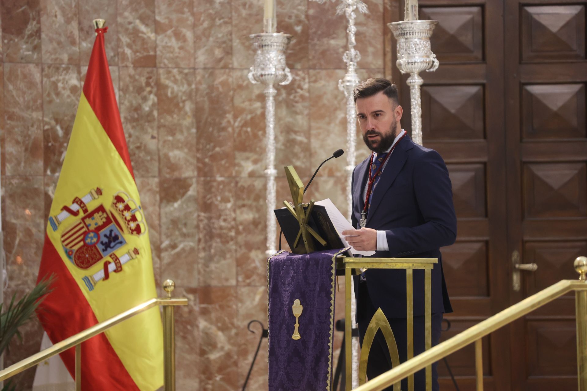 La bendición de la obra pictórica de Rafael Castejón para el Cristo de la Confianza de Córdoba, en imágenes