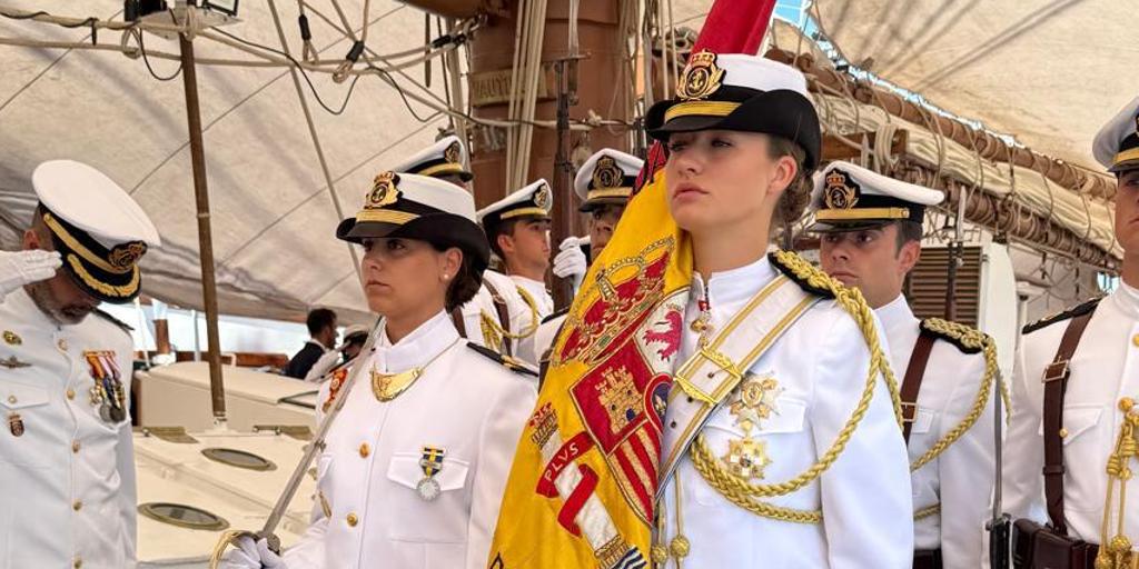 La Princesa Leonor, abanderada en Montevideo a bordo de Elcano