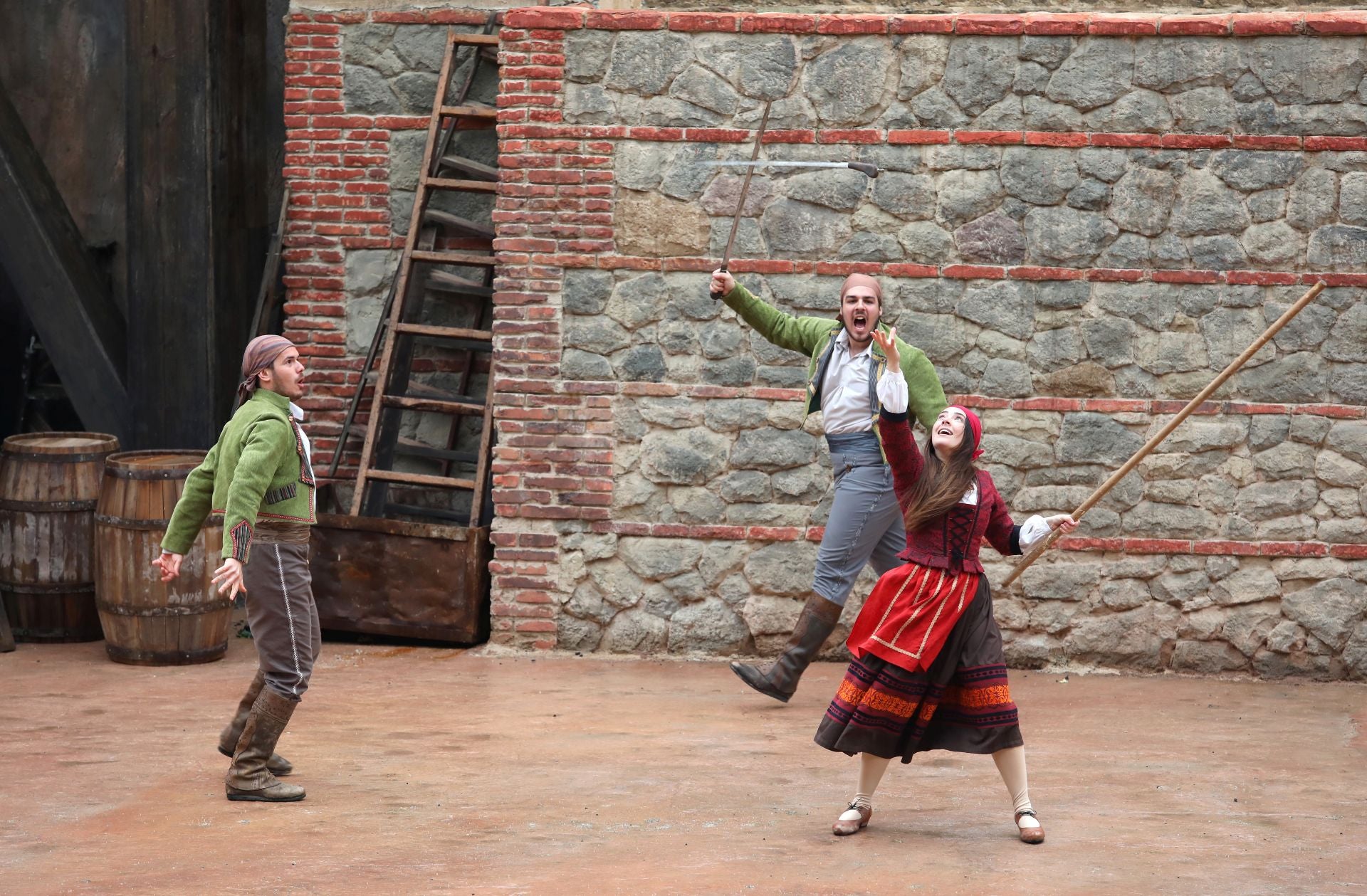 Los aplausos acallan &#039;El tambor de la libertad&#039;