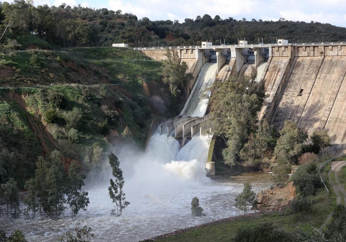 Presa del pantano del Guadalmellato