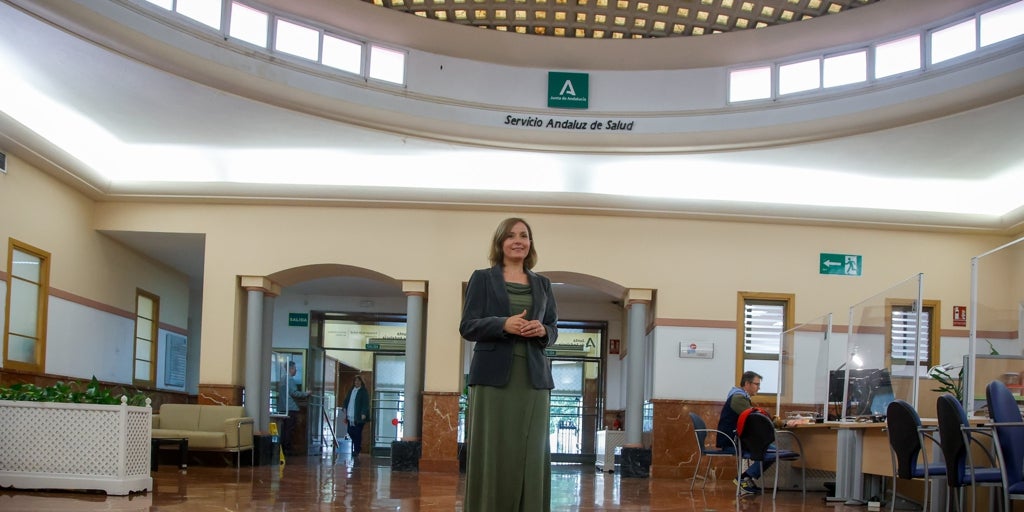 Valle García Sánchez : «Tras la pandemia había 53.000 operaciones en espera; han bajado el 44%»