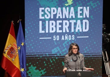 El Gobierno crea cinco puestos de secretaría para la comisionada de Franco y la directora de su Oficina