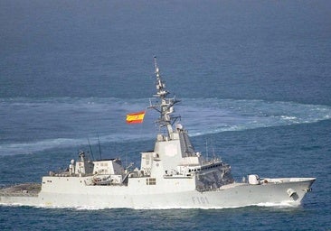 Una fragata española vigila la travesía del submarino ruso 'Krasnodar' por el Mediterráneo