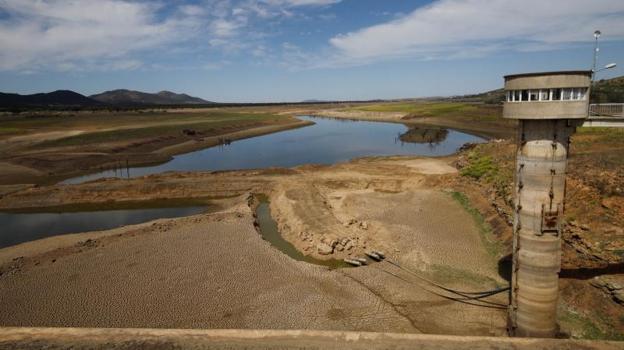 Imagen antes - El pantano de Sierra Boyera se ha llenado en dos años