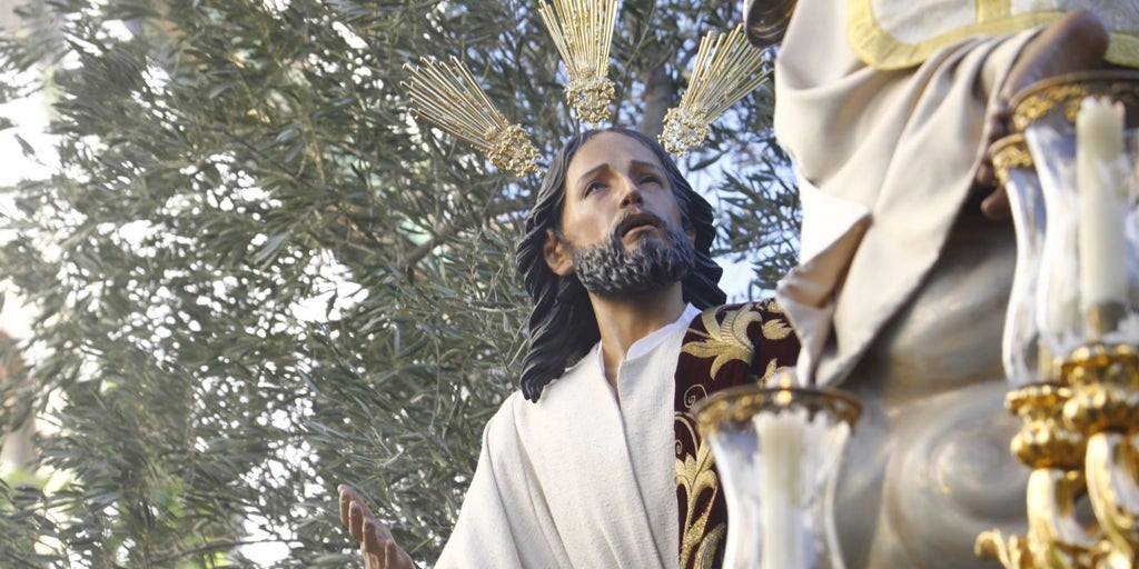 Emilio León restaura las potencias de Jesús del Huerto de Córdoba y las jarras del palio de la Candelaria