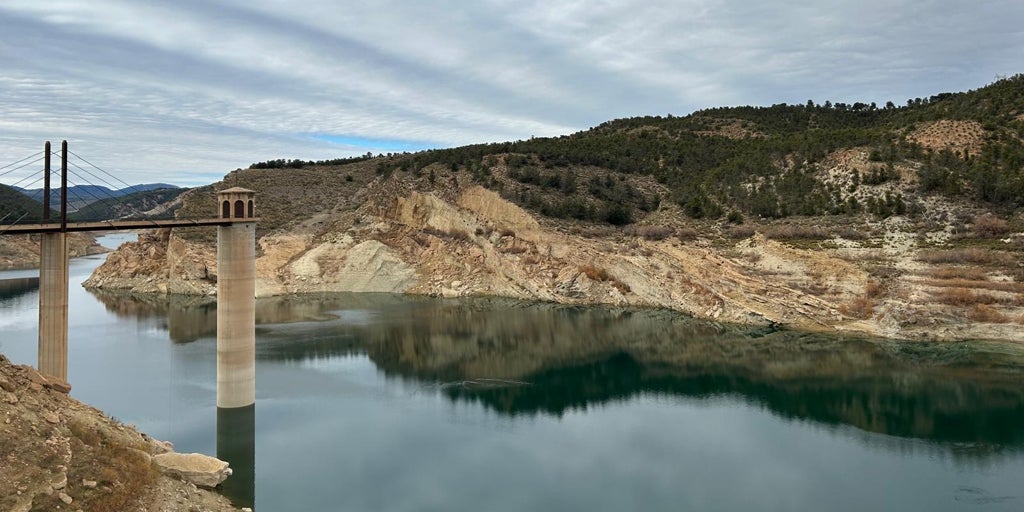 Los embalses de Granada se sitúan al 33,6%, seis puntos y 70 hectómetros más que hace justo un año