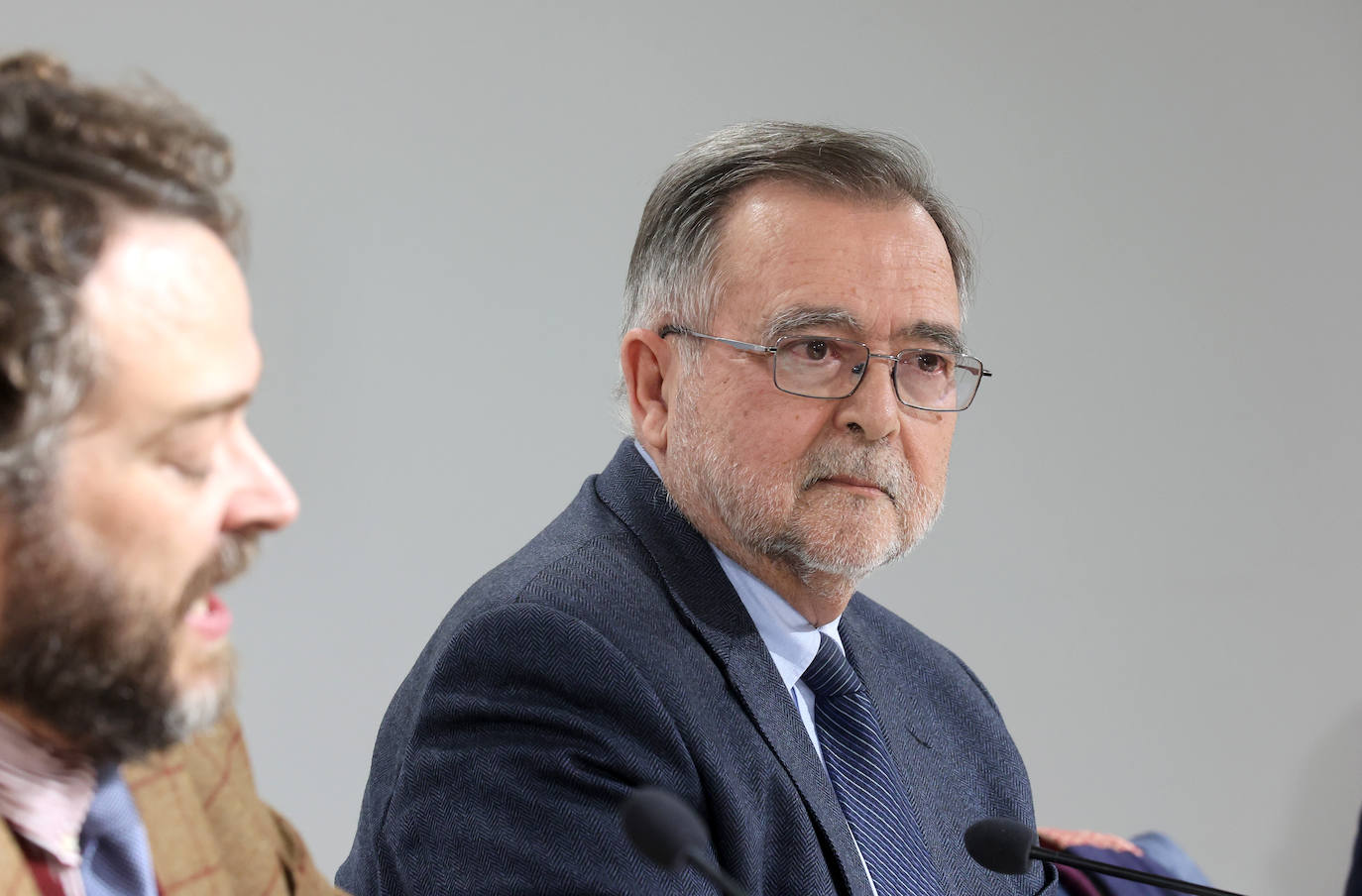 La presentación del libro &#039;Dueños del mundo&#039;, de José Calvo Poyato, en imágenes