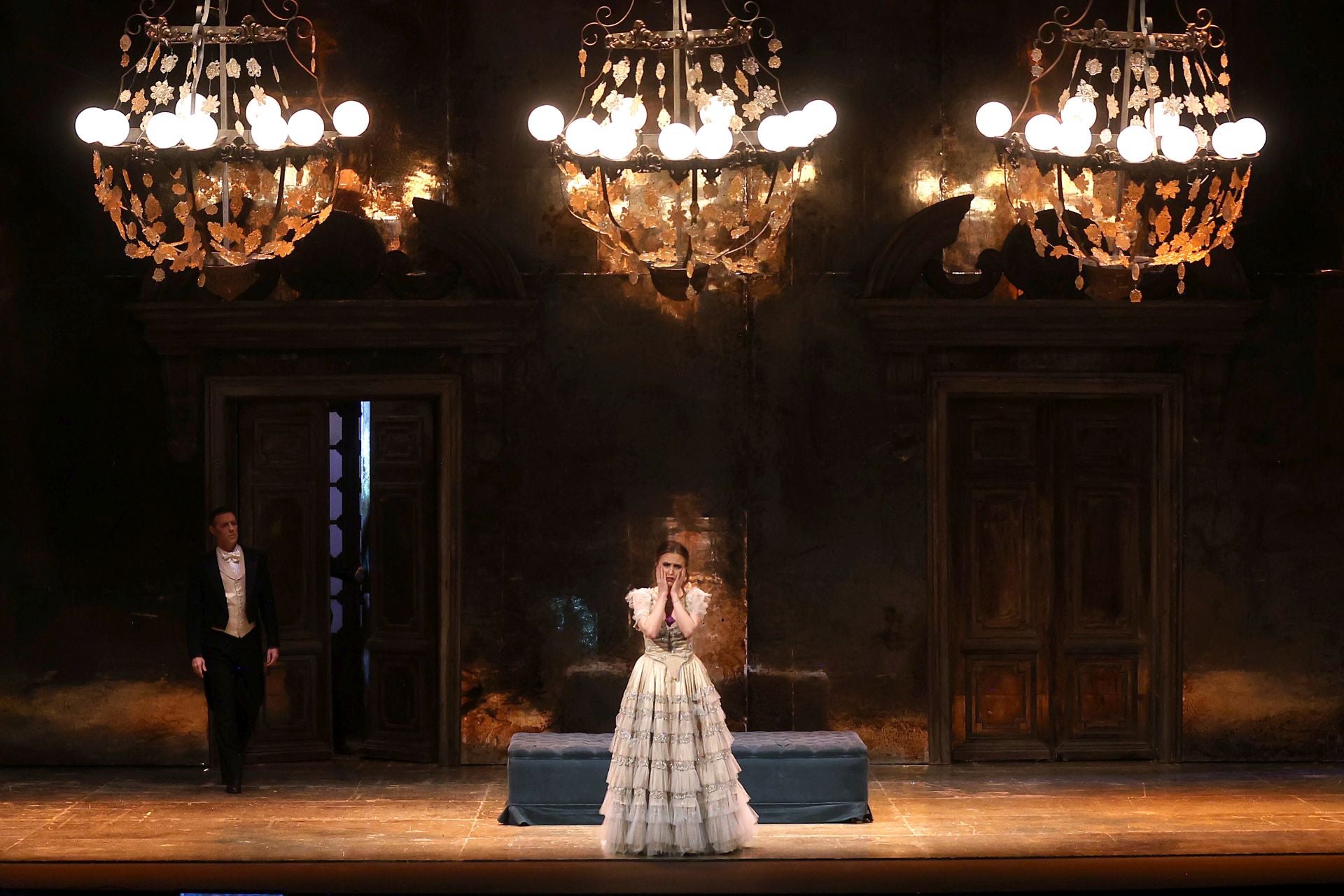 &#039;La Traviata&#039; lleva al Gran Teatro de Córdoba la ópera más clásica, en imágenes