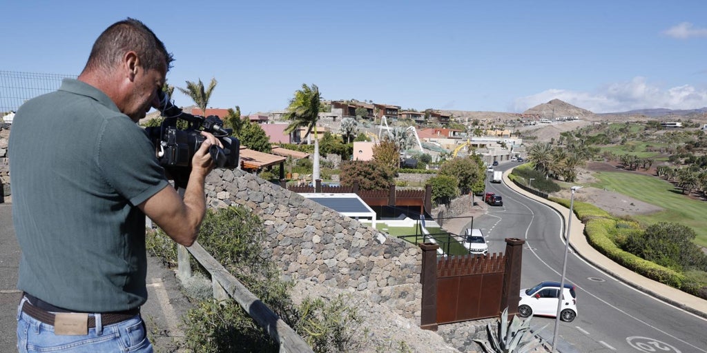 Liberados la mujer y el joven secuestrados en un villa en Gran Canaria: «Están sanos y a salvo»