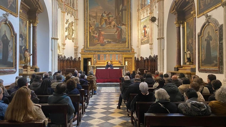 La conferencia de César Magán en la capilla de San Pedro