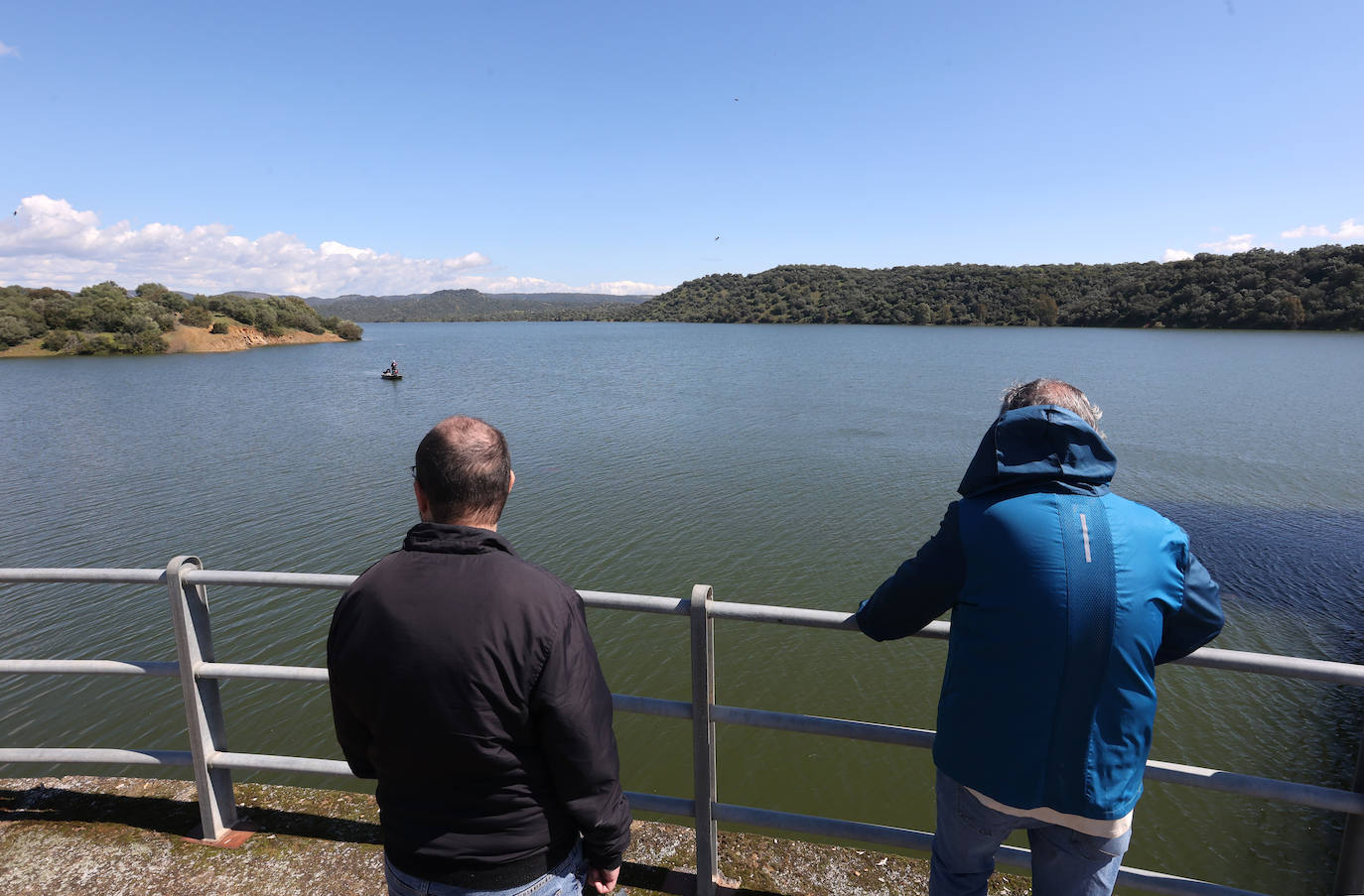 Los embalses de San Rafael de Navallana y Guadalmellato rozan el lleno absoluto, en imágenes