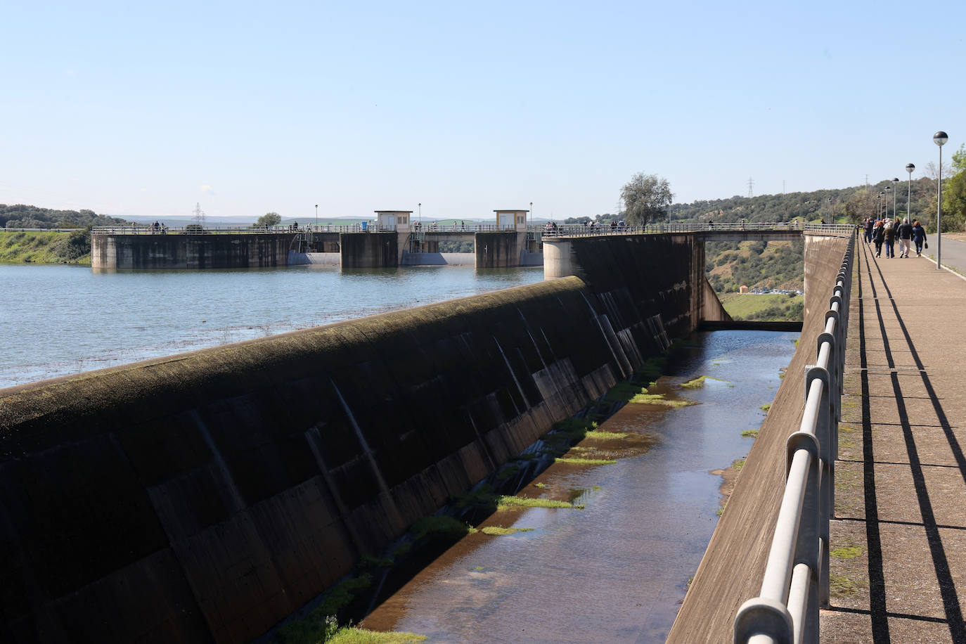 Los embalses de San Rafael de Navallana y Guadalmellato rozan el lleno absoluto, en imágenes