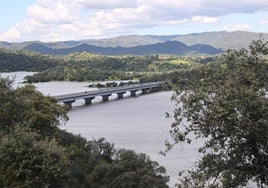 Los embalses de San Rafael de Navallana y Guadalmellato rozan el lleno absoluto, en imágenes