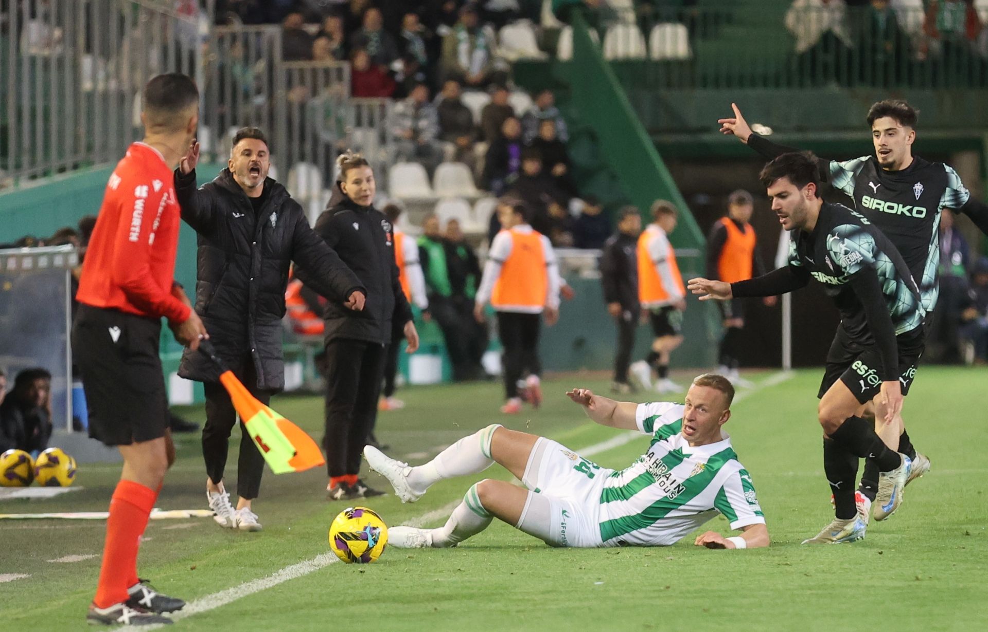 El empate del Córdoba CF ante el Sporting de Gijón, en imágenes