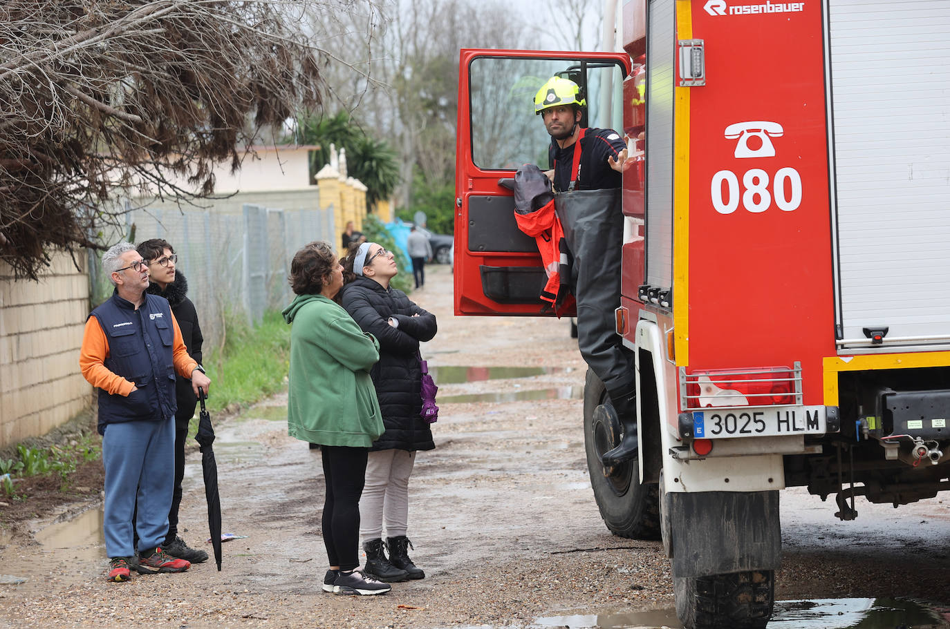 El desolador aspecto de las viviendas anegadas junto al río en Córdoba, en imágenes