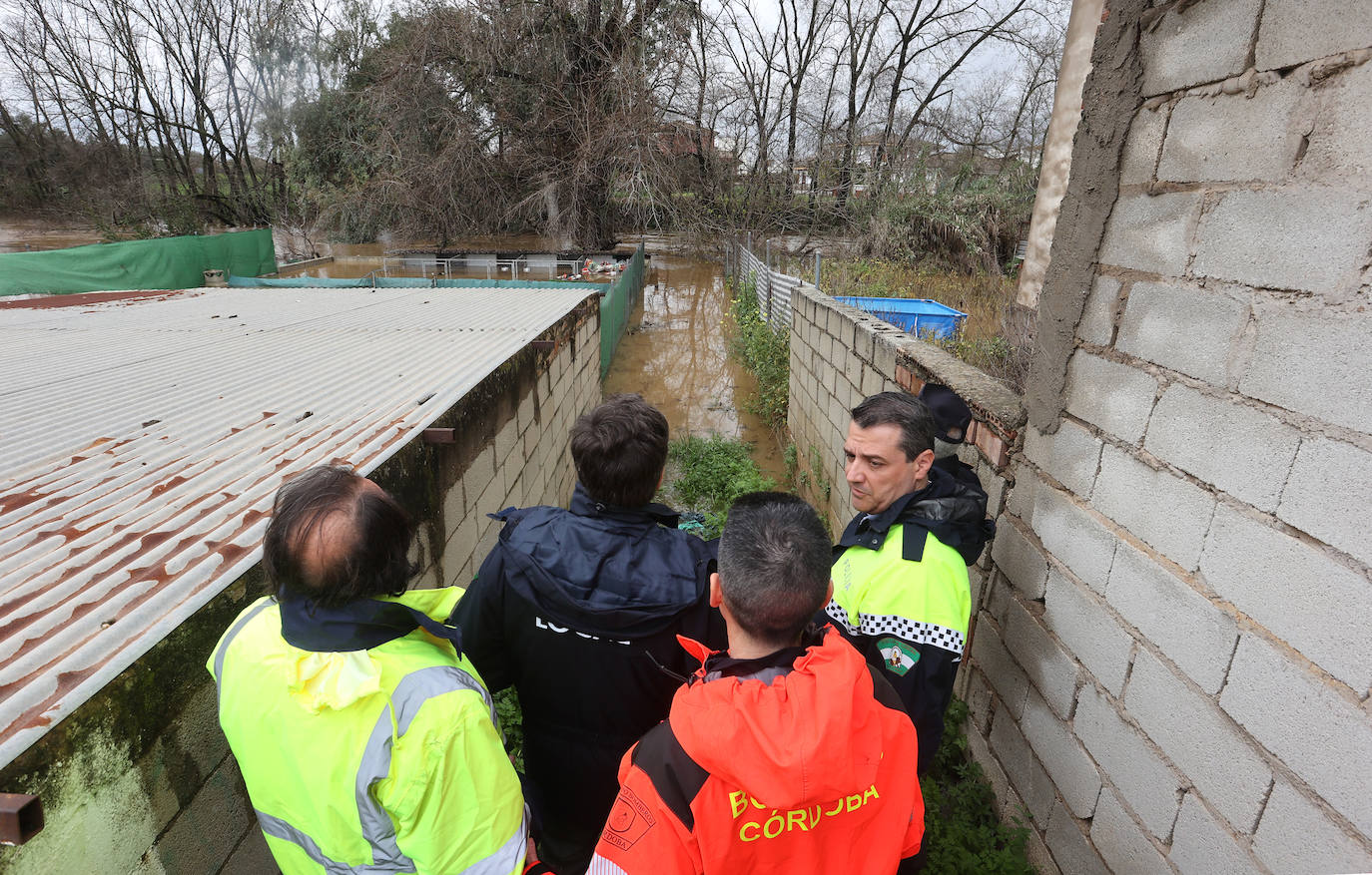 El desolador aspecto de las viviendas anegadas junto al río en Córdoba, en imágenes