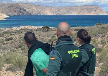 El patrón de la narcolancha fue detenido junto a una cala del parque natural Cabo de Gata-Níjar