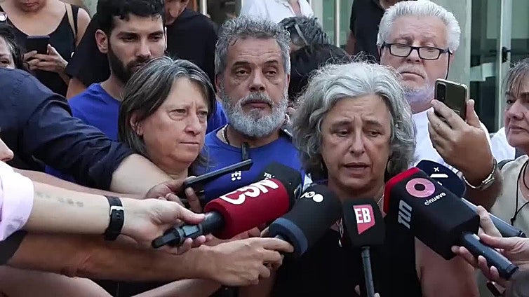 Familia del fotógrafo herido en marcha incluirá a la ministra de Seguridad argentina en acción legal
