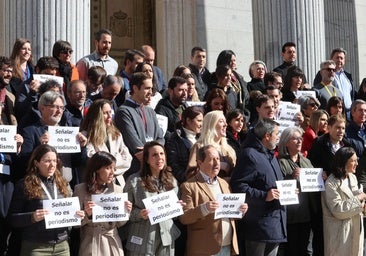 El Congreso abre la puerta a retirar credenciales tras los señalamientos a periodistas