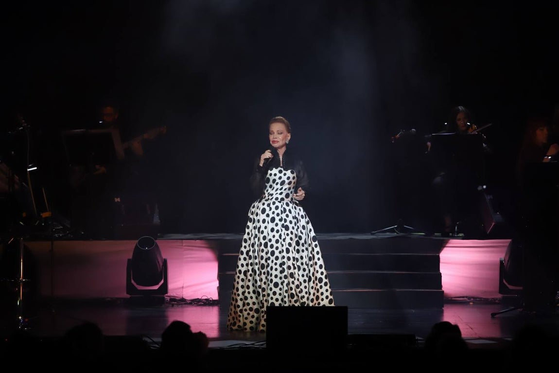 El emocionante concierto de Paloma San Basilio en Córdoba, en imágenes