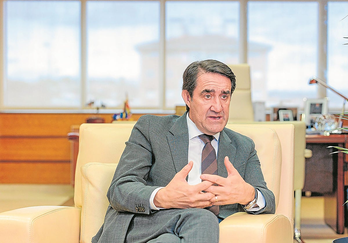 Juan Carlos Suárez-Quiñones: «No me cabe duda de que el Gobierno intentará frenar el cambio sobre el lobo»
