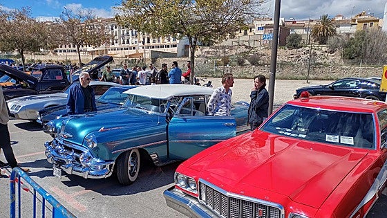 John Wick, Easy Rider, Starsky & Hutch o Bullit: una constelación de coches de película junto al Mediterráneo