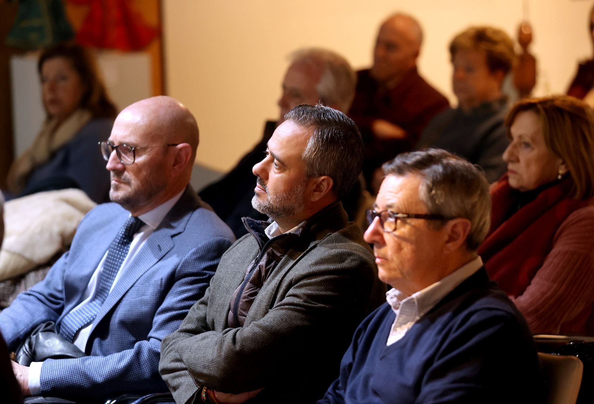 La charla de Juan Fernández-Miranda en Córdoba sobre la Transición, en imágenes