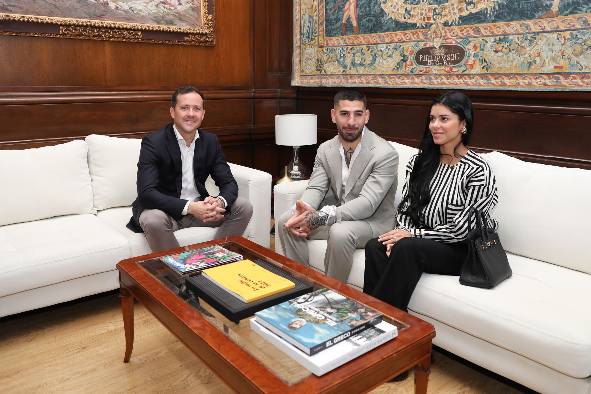 Las imágenes de la inolvidable visita de Ilia Topuria a Toledo