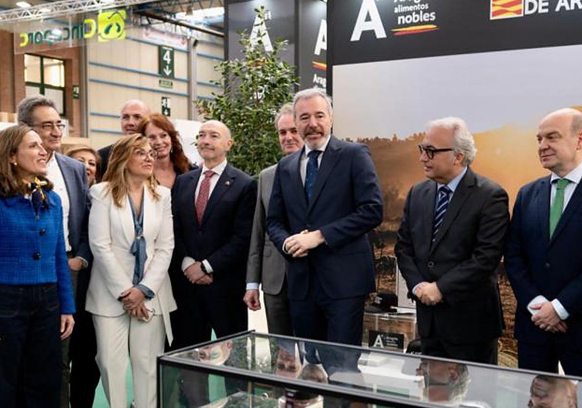 El presidente Azcón y el consejero de Agricultura, Ganadería y Alimentación, Javier Rincón, en la inauguración de Figan 2025