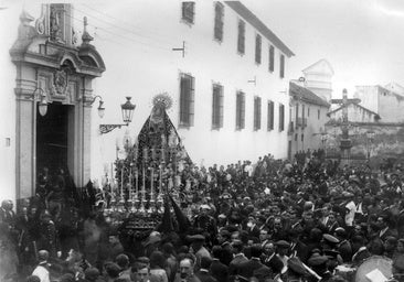 Un siglo de cambios en el paso de la Virgen de los Dolores