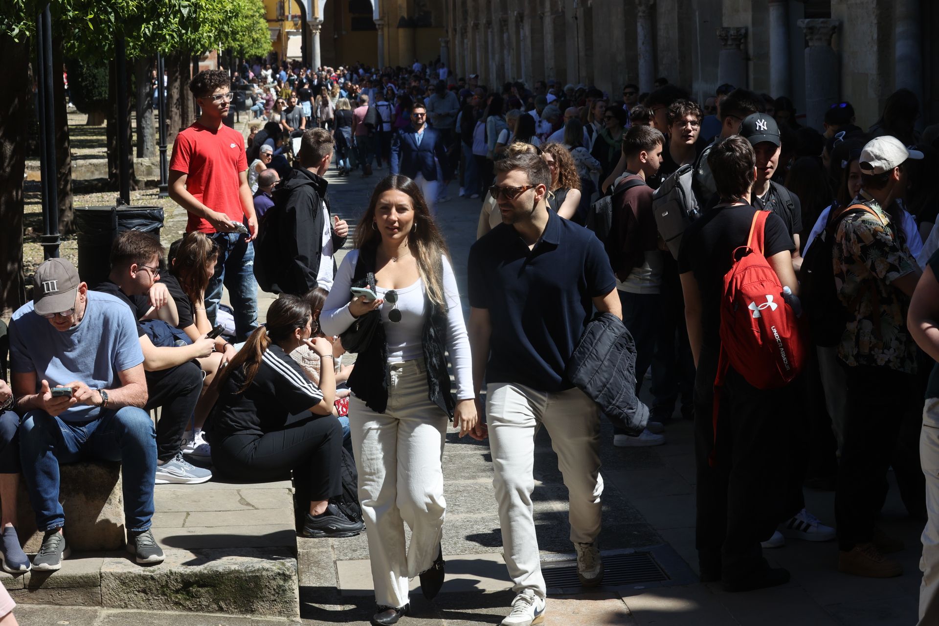 En imágenes, el ambiente en terrazas y calles de Córdoba por el buen tiempo