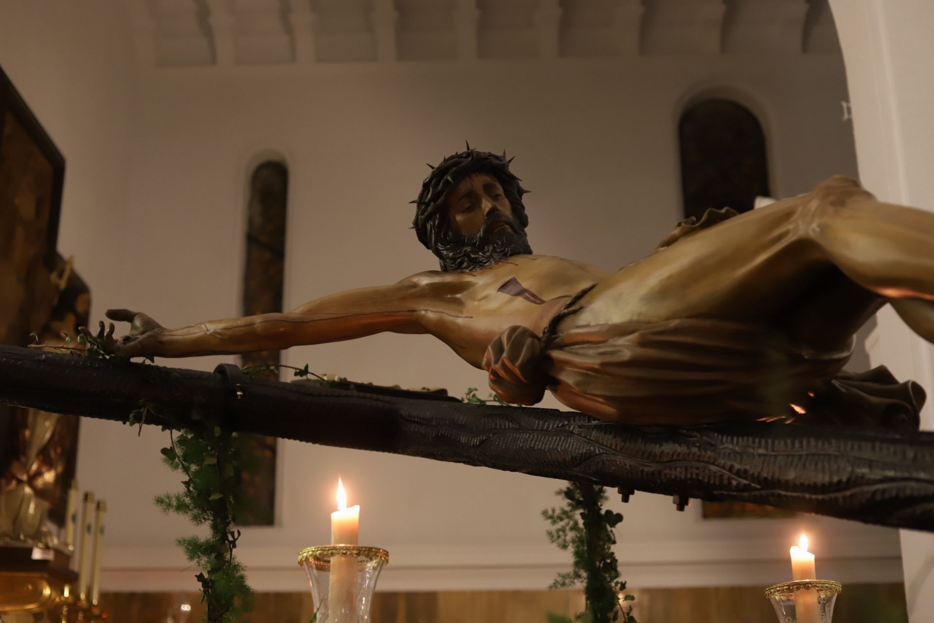 El fervor de Ciudad Jardín: el Cristo de la Confianza en su vía crucis cuaresmal, en imágenes