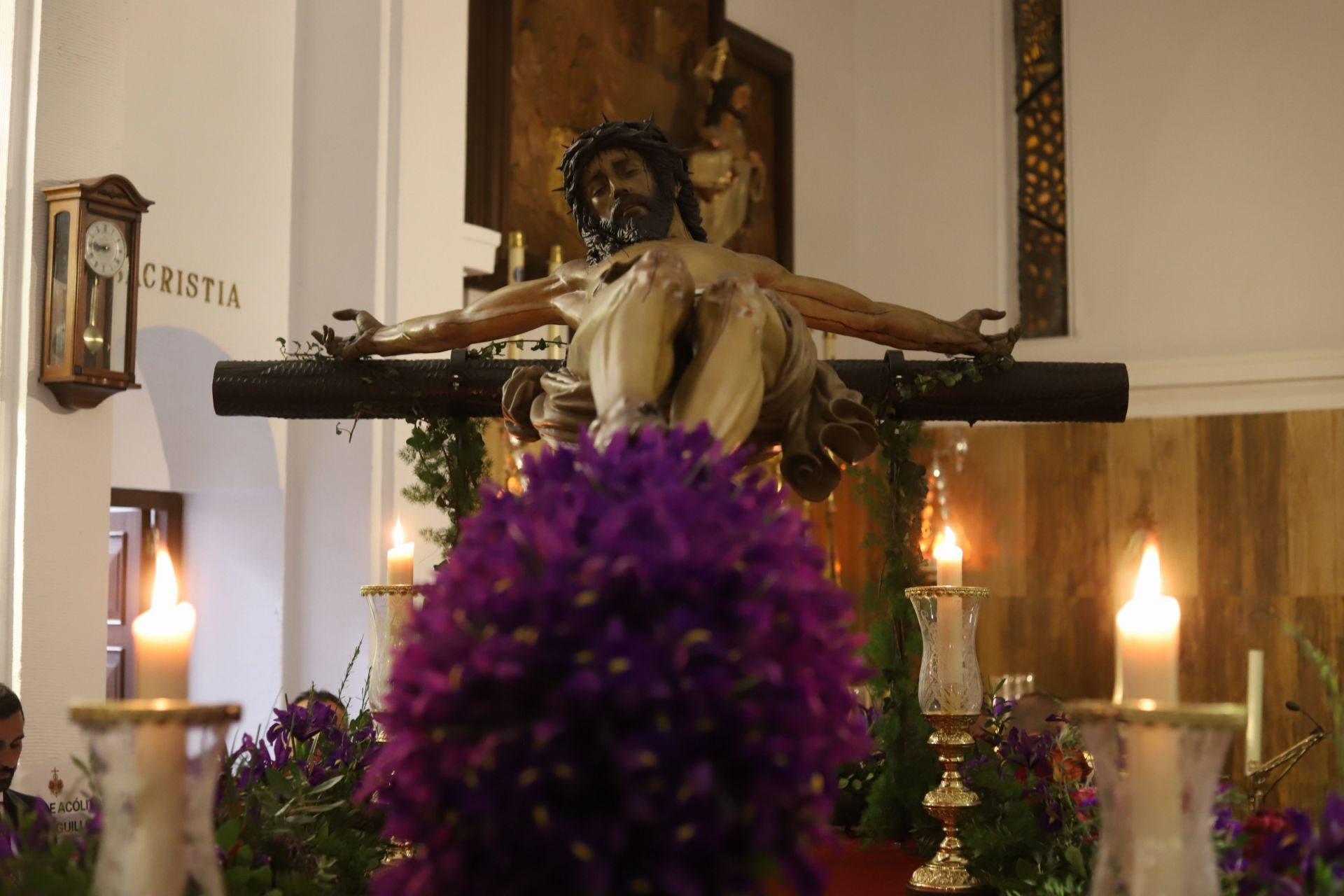 El fervor de Ciudad Jardín: el Cristo de la Confianza en su vía crucis cuaresmal, en imágenes