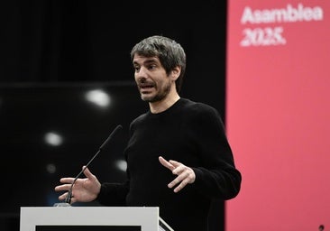 Urtasun reivindica el papel de Sumar en el Gobierno «para dar las peleas que tocan» al PSOE