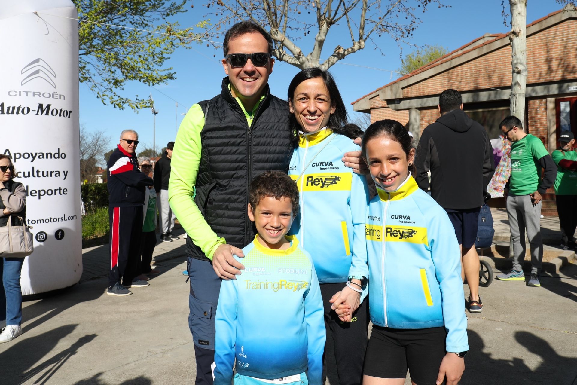 'Brilla con ellos', en imágenes: Toledo se vuelca contra el cáncer infantil