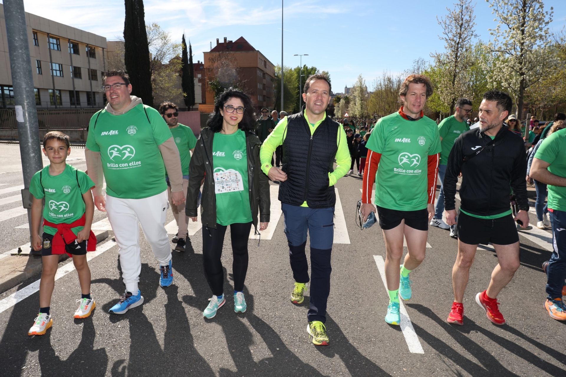 &#039;Brilla con ellos&#039;, en imágenes: Toledo se vuelca contra el cáncer infantil