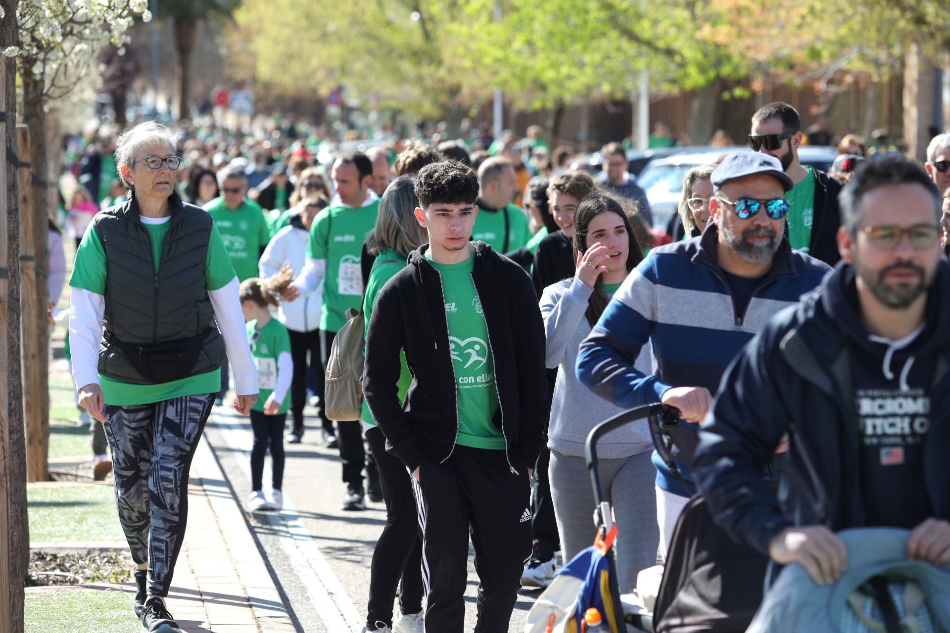 'Brilla con ellos', en imágenes: Toledo se vuelca contra el cáncer infantil