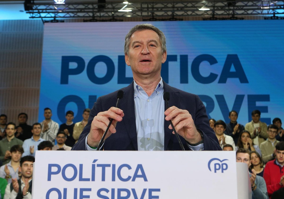 Génova quiere que sus barones presenten presupuestos con o sin el apoyo de Vox