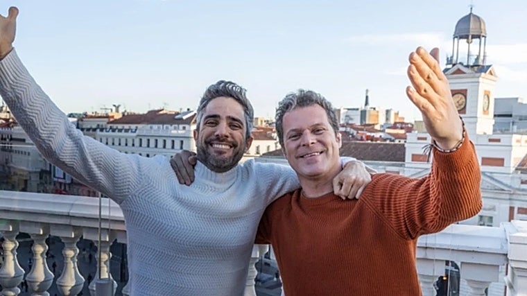 Roberto Leal y Jota Abril en un programa de TeleMadrid